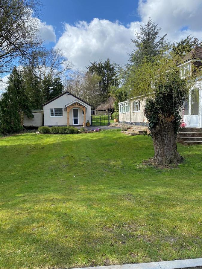 Chase Bungalow Биллерикей Экстерьер фото